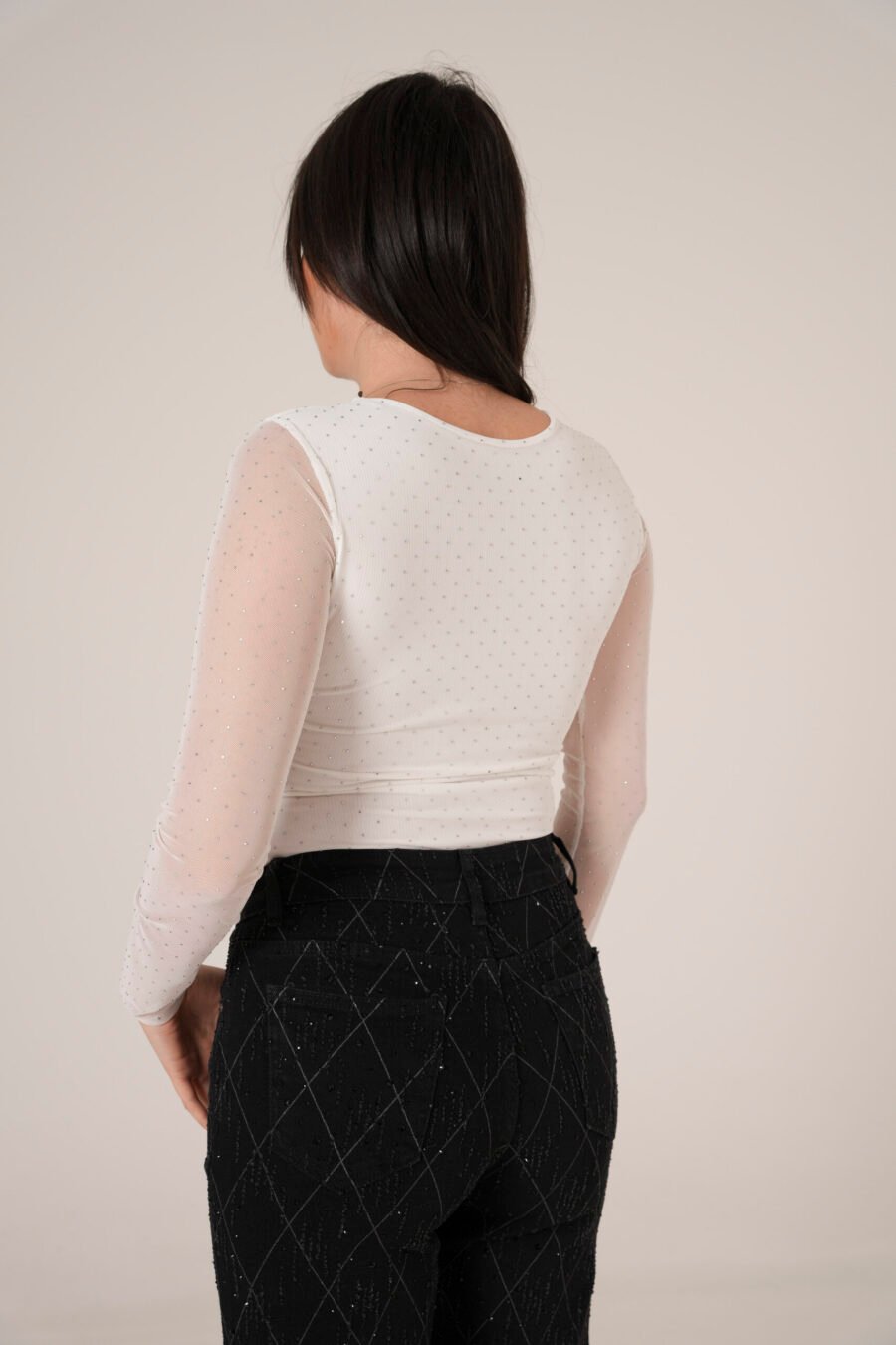Body Bianco con Maniche in Tulle e Micro Strass - immagine 2