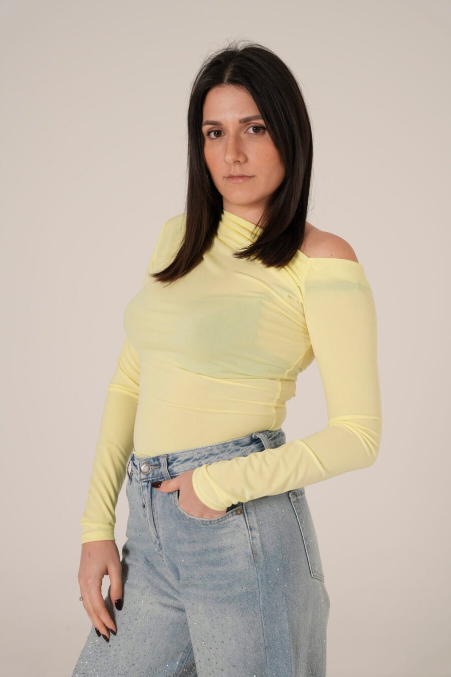 Maglietta Monospalla in Tessuto Elasticizzato - immagine 2